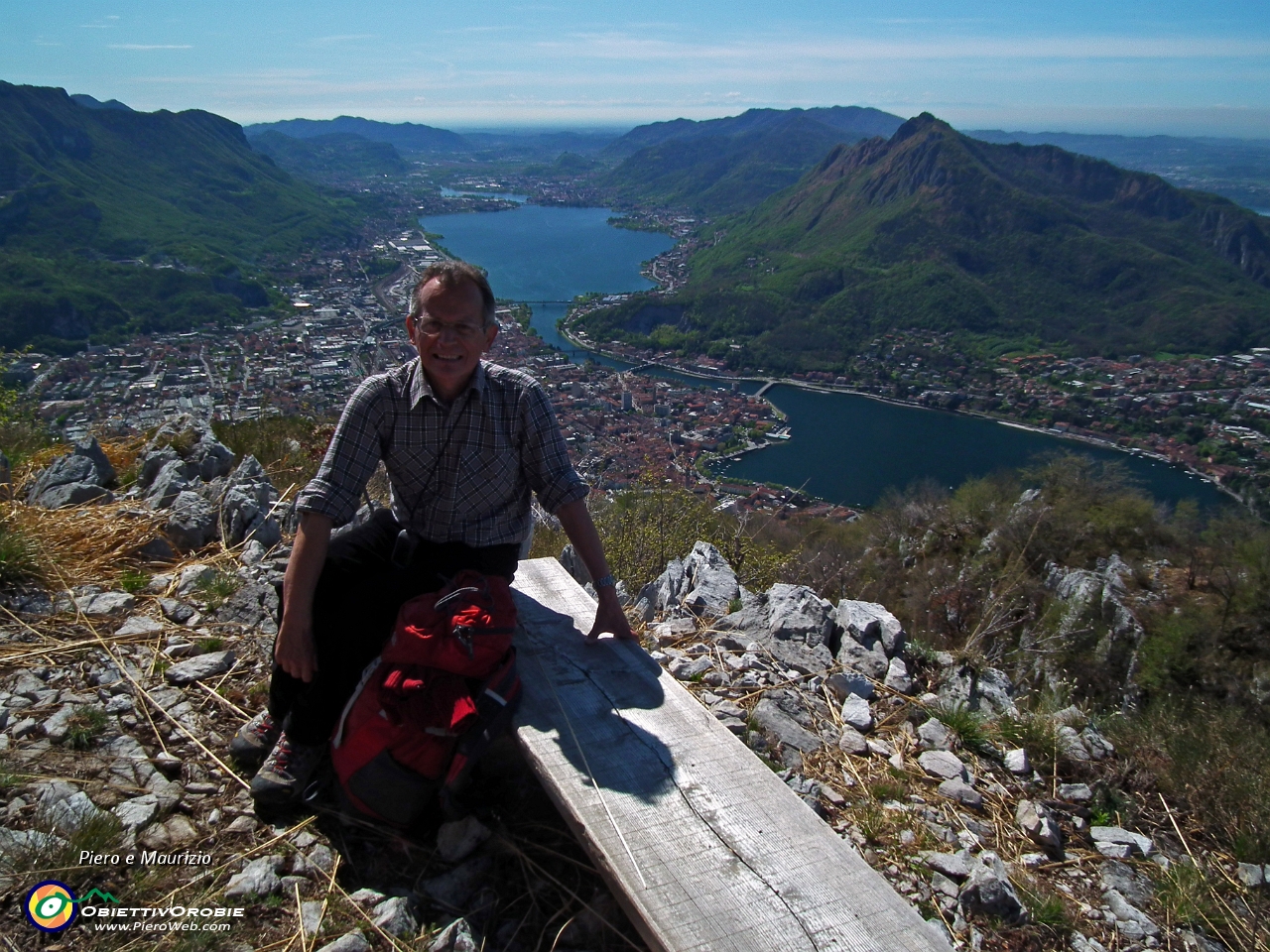 37 In basso Lecco e il suo lago....JPG